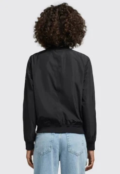 Khujo Stence2 - Bomberjacks - Schwarz -Kleding Verkoop 01f50db7aab24033a4f2e3be23db51df scaled