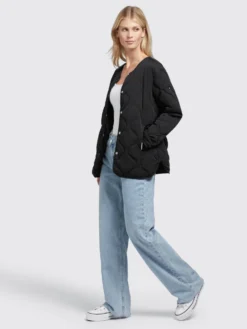 Khujo Tussenjassen Tussenjas Yuna Dames Zwart -Kleding Verkoop 06612cf063dbe7646581081477f9eae3 scaled