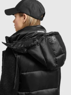 Khujo Bodywarmers Bodywarmer Tourin Dames Zwart -Kleding Verkoop 0c2adb6113afb417be072dbdb1b4be5f scaled