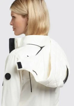 Khujo Dalis Shiny - Jas - Cremeweiß -Kleding Verkoop 10b9380a2d3a4c8191864b2028deef57 scaled