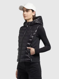 Khujo Bodywarmers Bodywarmer Fabia Dames Zwart -Kleding Verkoop 13d3f7868b18e0233ee7cfbd32cd3101 scaled