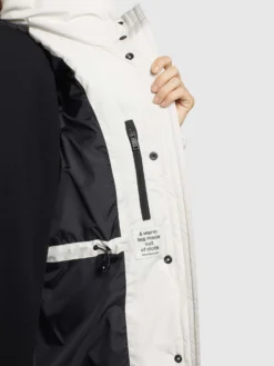 Khujo Wintermantels Wintermantel Elvita Dames Offwhite -Kleding Verkoop 1fe911027b206df7db356fe800c3a91a scaled