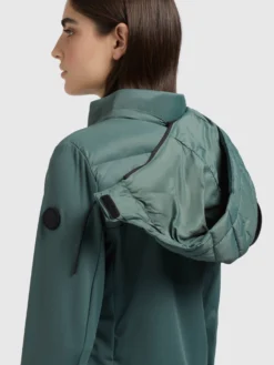 Khujo Outdoor Jassen Functionele Jas Ghita Dames Donkergroen -Kleding Verkoop 3294a13a7c047e2f61513bec1dc33aa7 scaled