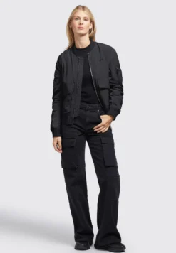 Khujo Nova - Bomberjacks - Schwarz -Kleding Verkoop 3f267be9c93b4397bc23ff8d64b80006 scaled