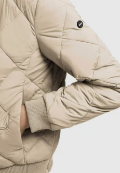 Khujo Leona - Bomberjacks - Beige 13 Khujo Leona - Bomberjacks - Beige -Kleding Verkoop 416f706852f1471c9906e598e9b1d948 scaled