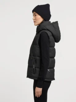 Khujo Bodywarmers Bodywarmer Eden Dames Zwart -Kleding Verkoop 4a0d8d373f9d35bc7283c71674fdceb1 scaled