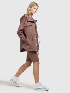 Khujo Tussenjassen Tussenjas PRAYATA Dames Bruin -Kleding Verkoop 54793b633b88020bbb0217d764e470c2 scaled