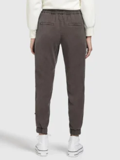 Khujo Pantalons Tapered Broek SANDI Dames Antraciet -Kleding Verkoop 62224f0c9d4ef8224a0b72a3274ab9bf scaled