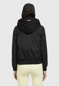 Khujo Persee - Lichte Jas - Schwarz -Kleding Verkoop 62ad985a7f3c4c56a01b76c411b3fcc5 scaled