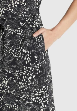 Khujo Blousejurken Blousejurk Goya Dames Zwart -Kleding Verkoop 6a07ad542f38b1b5b04e7e7d58b70ff7 scaled