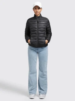 Khujo Tussenjassen Tussenjas Eleni Dames Zwart 9 Khujo Tussenjassen Tussenjas Eleni Dames Zwart -Kleding Verkoop 6e4976682252e2216bd4c9bd0bed25b6 scaled