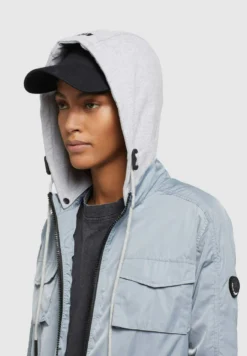 Khujo Flames - Lichte Jas - Blaugrau Hell -Kleding Verkoop 7db73a37c4f04fadb7762e22cb6ee8f2 scaled