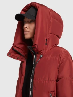 Khujo Wintermantels Wintermantel Soulani Dames Roestrood -Kleding Verkoop 8e86e56f7ba5e09ee90b101192e9b26b scaled