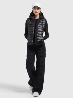 Khujo Bodywarmers Bodywarmer Fabia Dames Zwart -Kleding Verkoop 97a13676eec2b38eb97c5853a45c4ec5 scaled