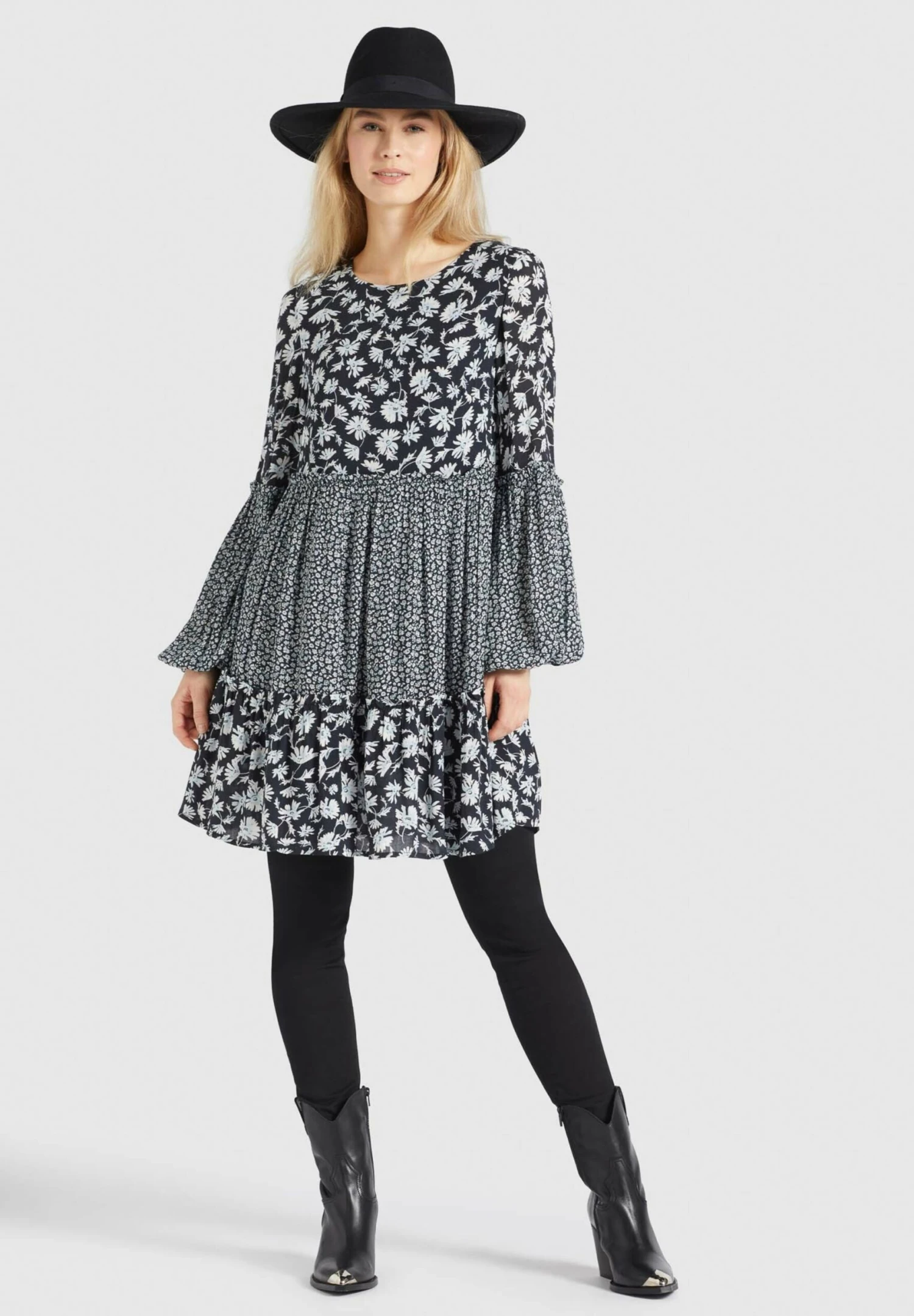 Khujo Mini Jurken Jurk Granata Dames Zwart 3 Khujo Mini Jurken Jurk Granata Dames Zwart - Image 3