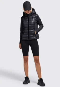 Khujo Ghita Shiny - Jas - Schwarz -Kleding Verkoop a601a426df2444c6bf9d97cf384733ac scaled