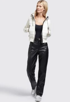 Khujo Dalis Shiny - Jas - Cremeweiß -Kleding Verkoop a9f0aa013bbb4616808d3a1ddc6eb84b scaled