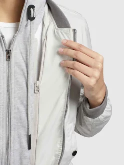 Khujo Tussenjassen Tussenjas Persee Dames Wit -Kleding Verkoop aa43a75db80b8c28b286a0a6fc93fc64 scaled