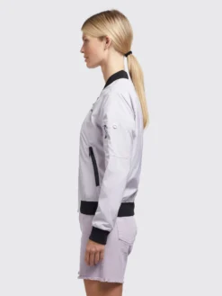 Khujo Tussenjassen Tussenjas Stence2 Dames Sering -Kleding Verkoop b9c6be60bed10ae12bb560c49fb19803 scaled