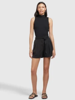 Khujo Shorts Loosefit Bandplooibroek Elida Dames Zwart -Kleding Verkoop dbc721459c0fcaebdff626bfc9acd7b7 scaled