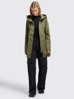Khujo Parkas Tussenparka Aira Dames Olijfgroen -Kleding Verkoop dec32622bc03810b51eb2269e6fc9ec4 scaled