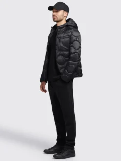 Khujo Tussenjassen Tussenjas Remo Heren Zwart -Kleding Verkoop e3aa735a75d3385f86a545315837bba7 scaled