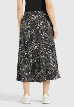 Khujo Maxi Rokken Rok Hepke Dames Zwart -Kleding Verkoop e4fe27327036b7cf4abca7dbf9e60c7c scaled