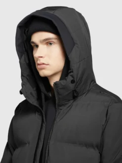 Khujo Winterjassen Winterjas Rodney 2 Heren Zwart -Kleding Verkoop f4fa53233e1e431f92194c836ffd5f16 scaled